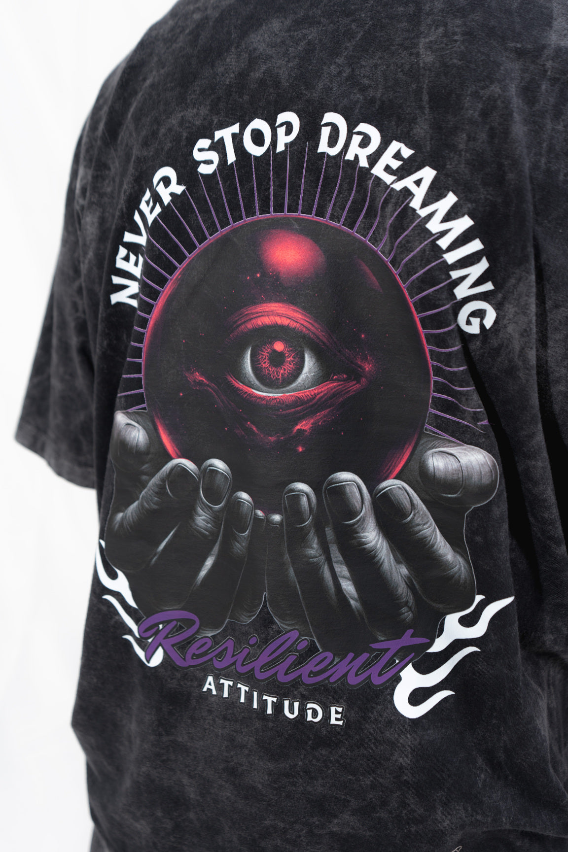 camiseta RESILIENT ACID WASH