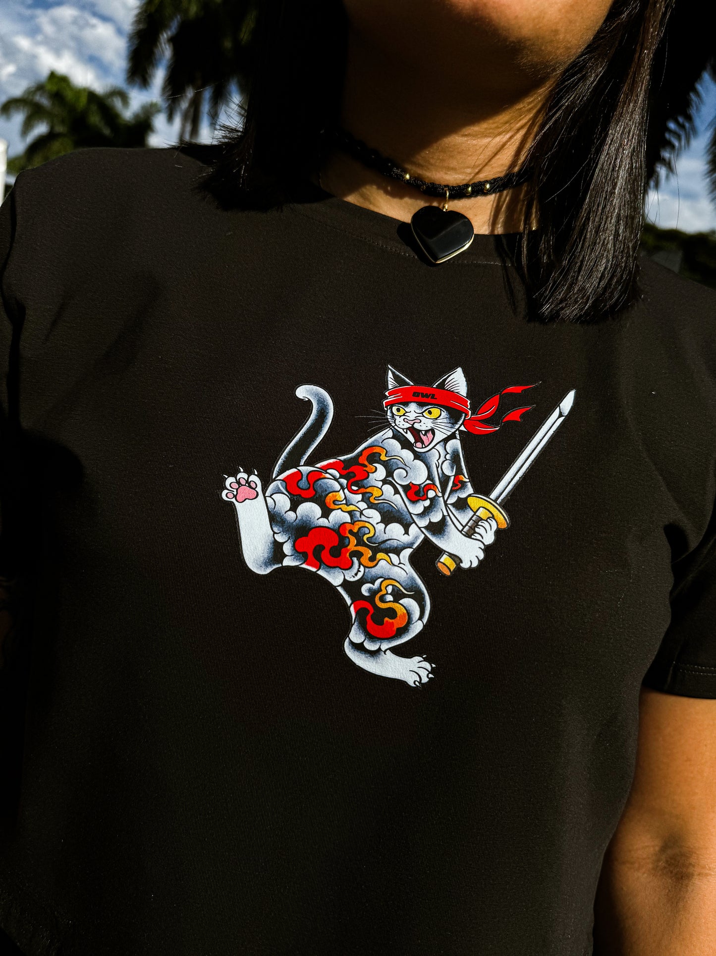 BLUSA CROP TOP GATO samurai