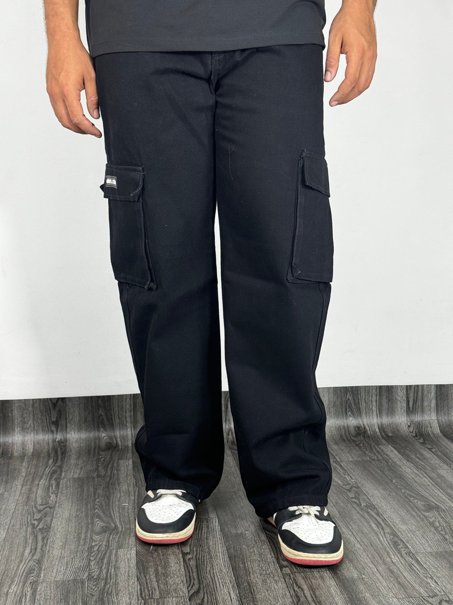 PANTALON CARGO NEGRO HOMBRE