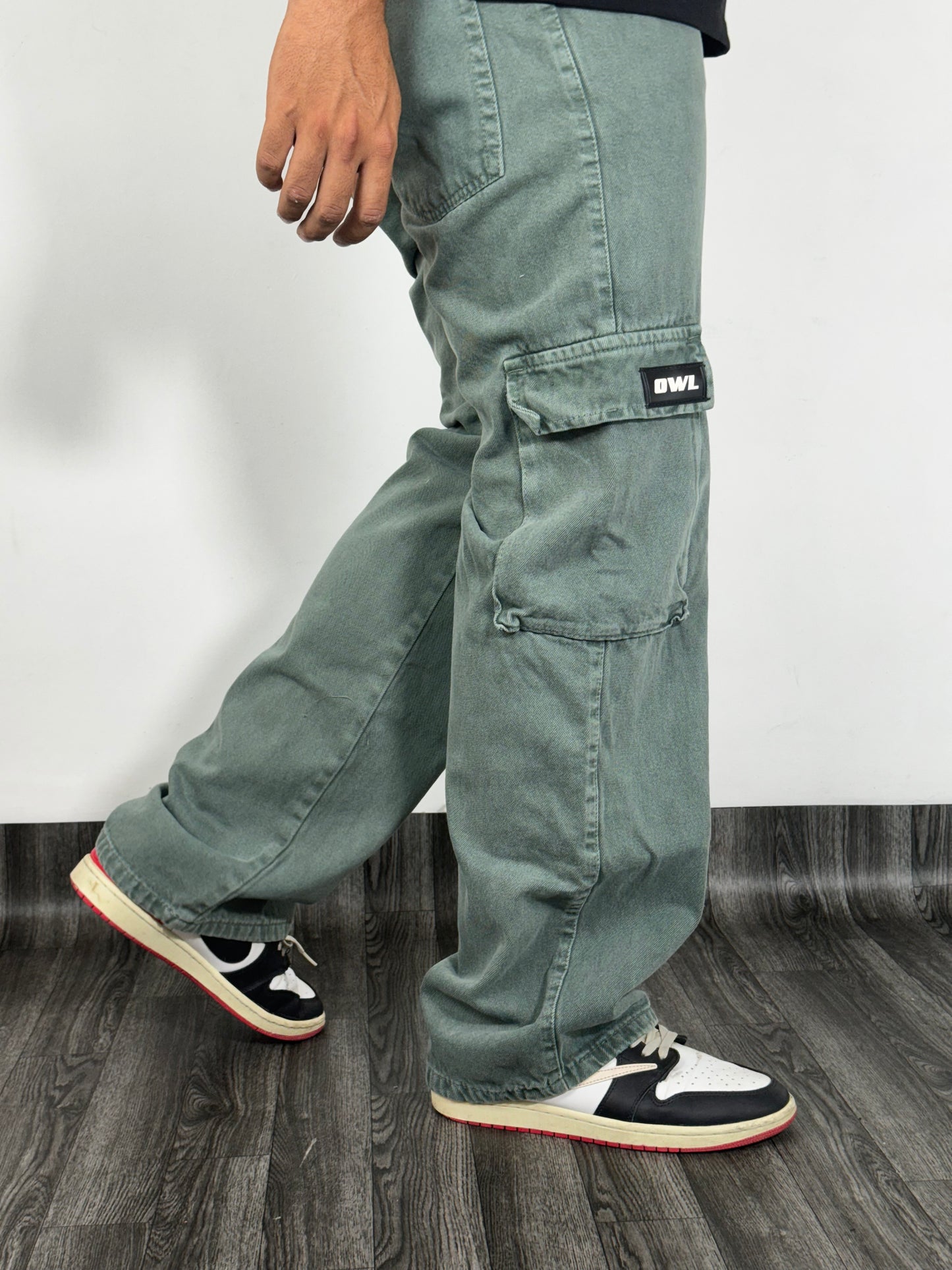 PANTALON CARGO  VERDE DESGASTADO