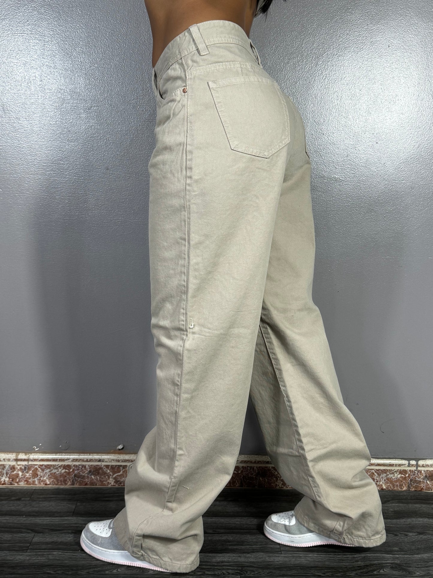 Pantalon beige MUJER