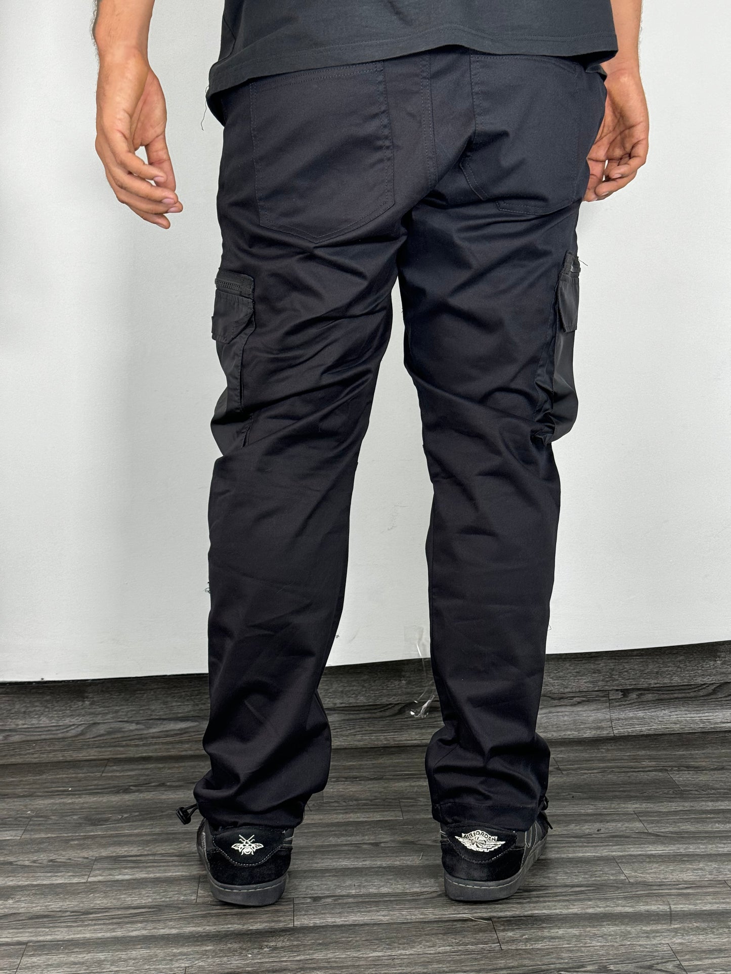 PANTALON CARGO JOGGER NEGRO