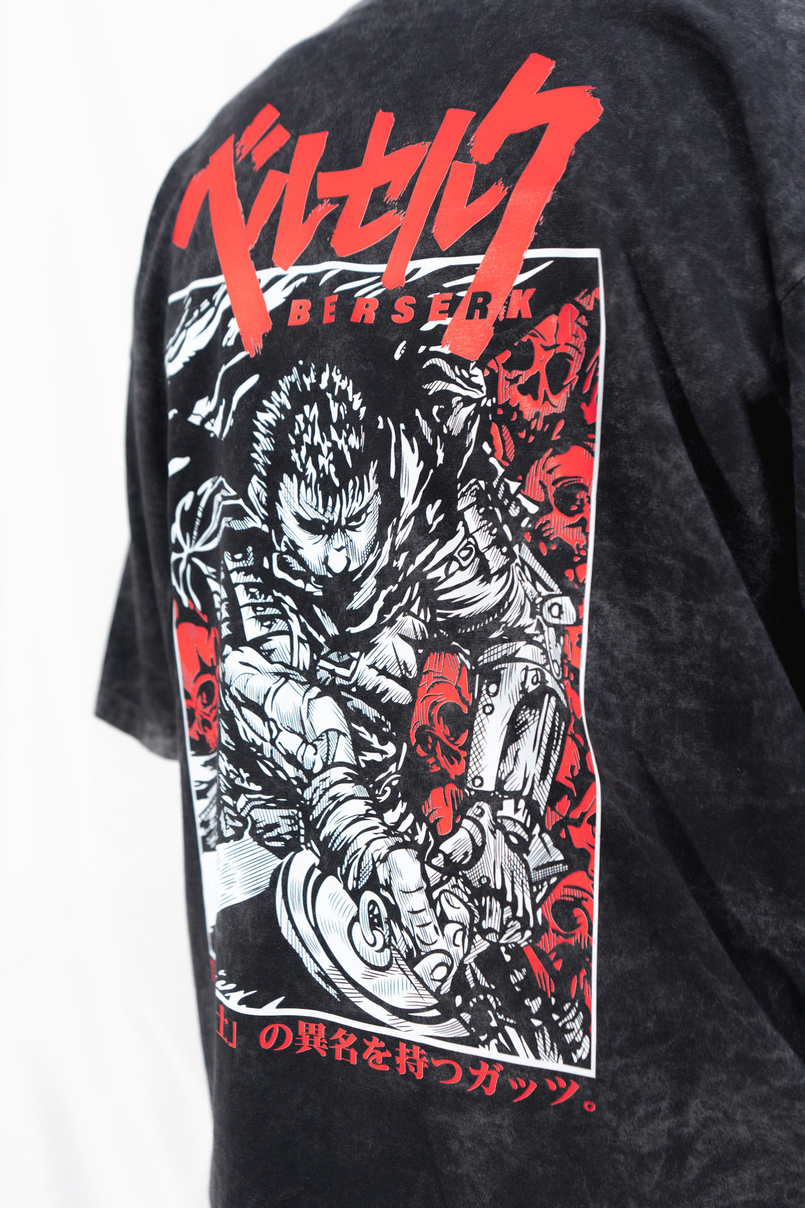 camiseta BERSERK  ACID WASH