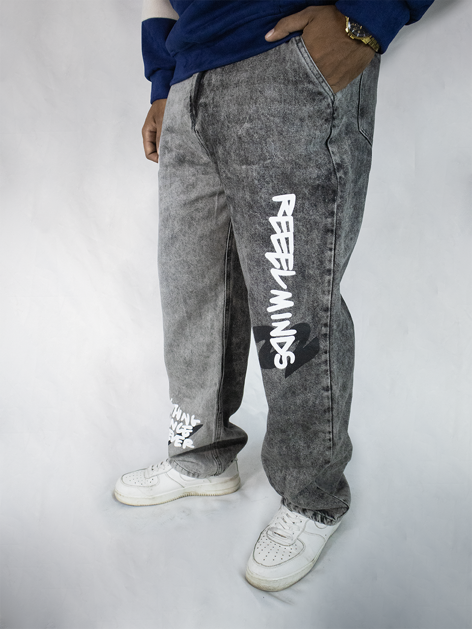 PANTALON BAGGY GRIS HUMO ESTAMPADO